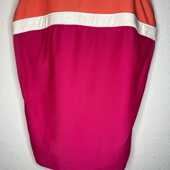 Nike Dri-FIT Colorblock Racerback Tank Top - Picture 3 of 8